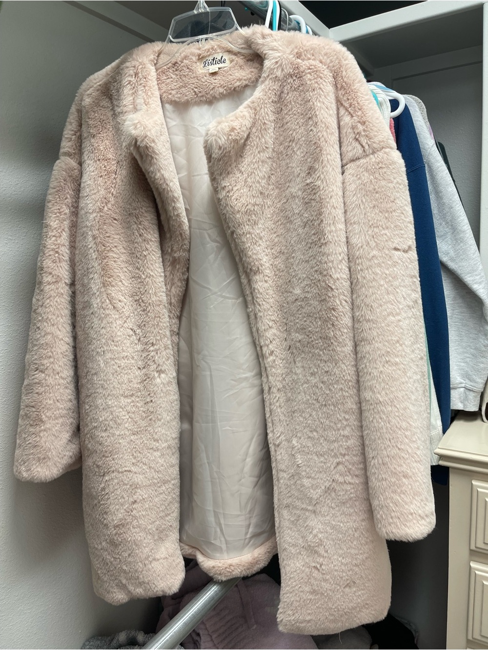 Listicle Blush Teddy Faux-Fur Jacket